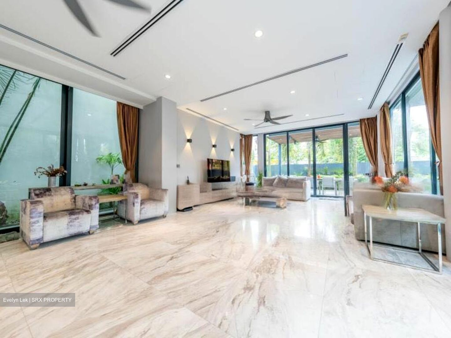 Coronation Road (D10), Detached #458965141